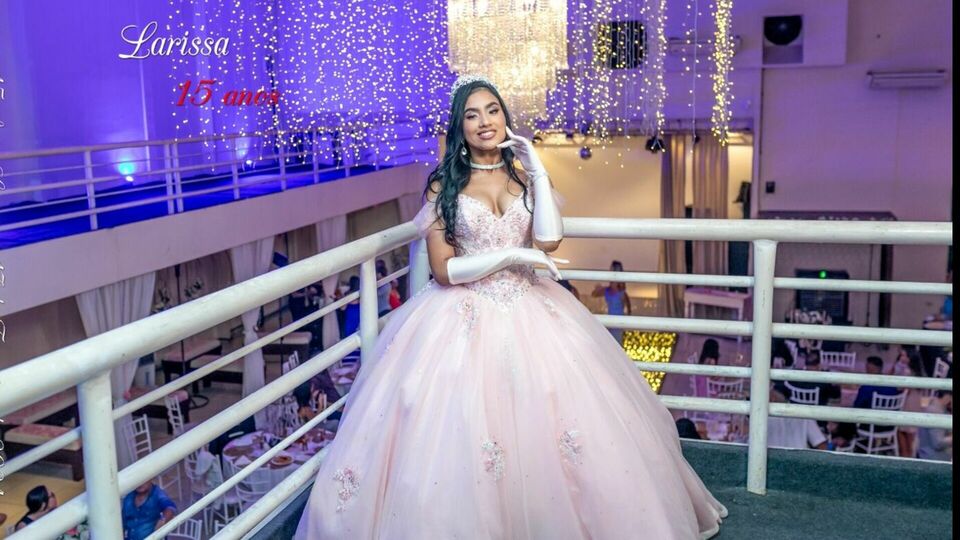 15 anos Larissa